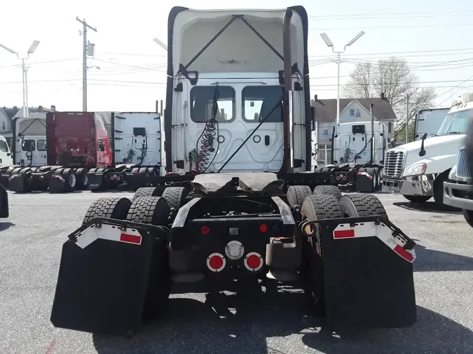 2019 FREIGHTLINER/MERCEDES CASCADIA 125