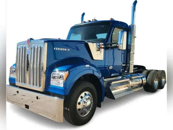 2026 Kenworth W990b1b01cf79c23c63c286002bf6cbf590b