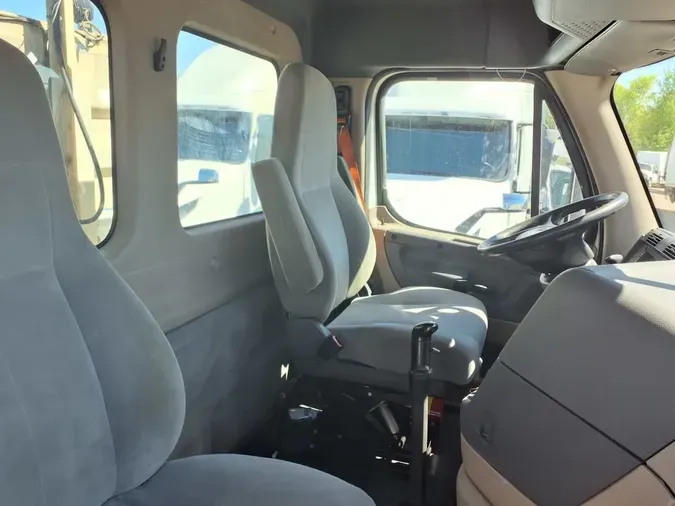 2015 FREIGHTLINER CASCADIA 125
