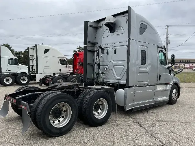 2020 Freightliner T12664ST