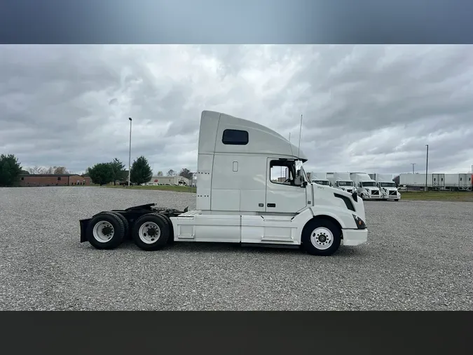 2016 Volvo VNL 760