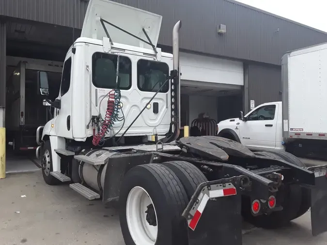 2017 FREIGHTLINER CASCADIA 125
