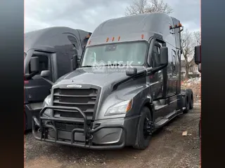 2023 FREIGHTLINER Cascadia 126