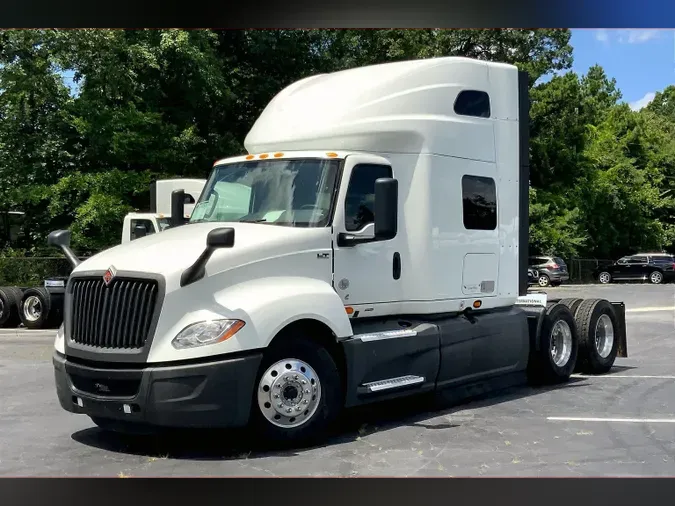 2022 INT LT625 6x4
