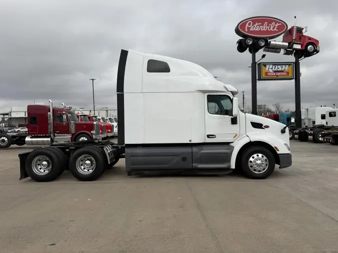 2021 Peterbilt 579b1c700db5fc7bb4384bcefa074cee240