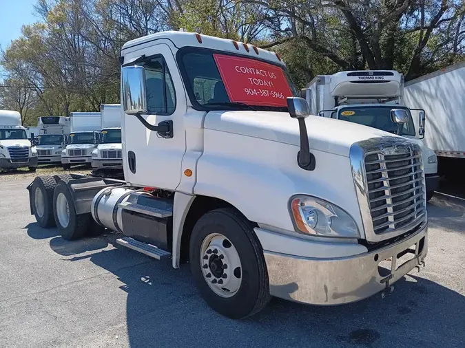 2018 FREIGHTLINER/MERCEDES CASCADIA 125