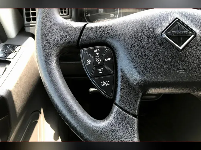2023 INT LT625 6x4