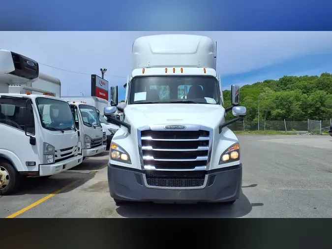 2021 FREIGHTLINER/MERCEDES NEW CASCADIA PX12664b1cbadfef6a704d5bd56007df2ccedc2