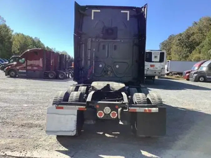 2021 Freightliner Cascadia