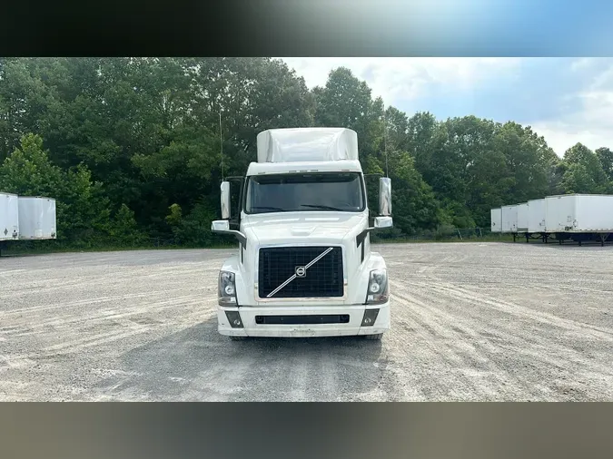 2016 Volvo VNL 740