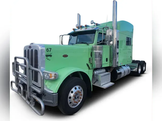 2023 Peterbilt 389b1ce0f981916483e0c587c7cc82fbefd