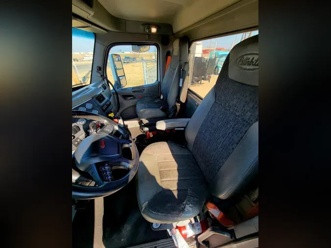 2021 Peterbilt 579