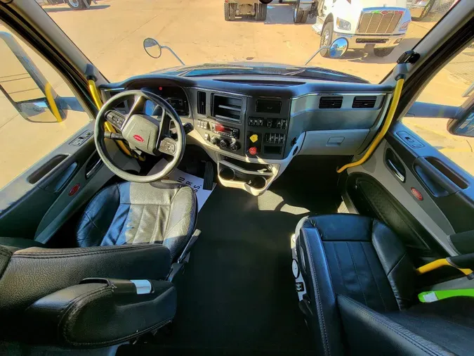 2022 Peterbilt 579b1d26c62563fbbfa7ed50d5cd3c860ae