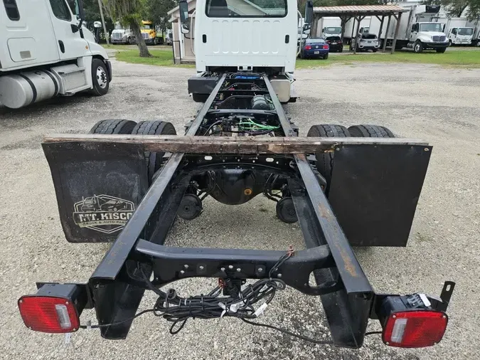 2019 FREIGHTLINER/MERCEDES M2 106
