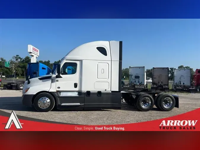 2020 FREIGHTLINER CA126