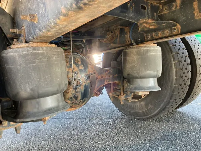 2019 FREIGHTLINER/MERCEDES M2 106