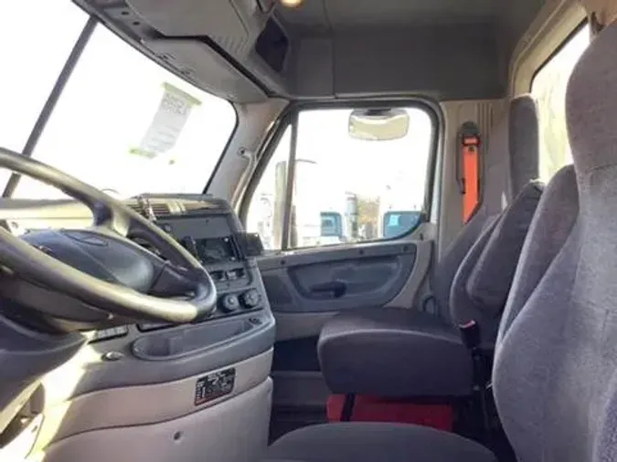 2016 Freightliner Cascadia