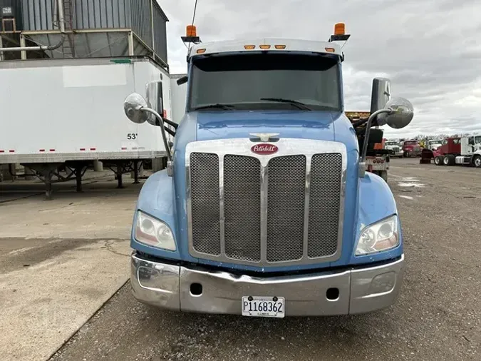 2015 PETERBILT 579