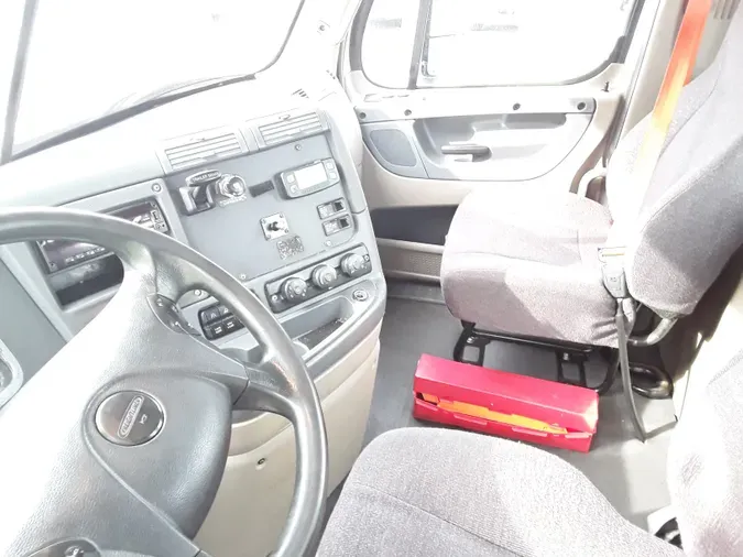 2019 FREIGHTLINER/MERCEDES CASCADIA 125