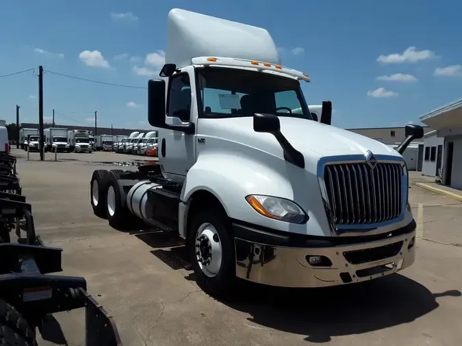 2018 NAVISTAR INTERNATIONAL LT625 DAYCAB T/A