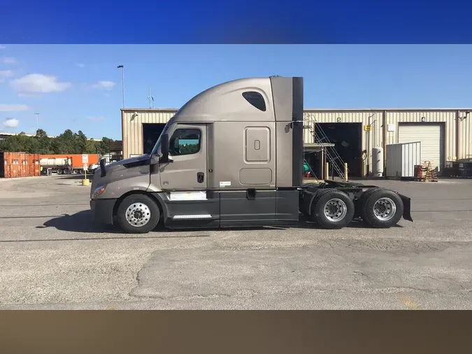 2024 Freightliner Cascadia 126b1df55674644911bab90209d7262f9ec