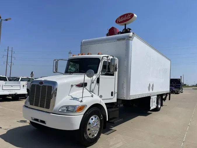 2017 Peterbilt 330