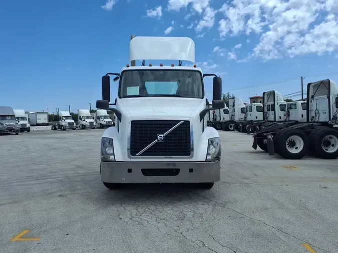 2016 VOLVO VNL42TRACTORb1e6187a389cbe78b6c272d612235533