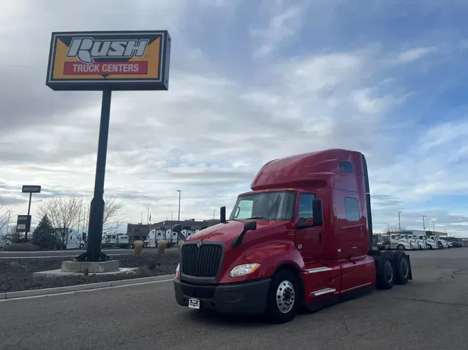 2022 International LT625