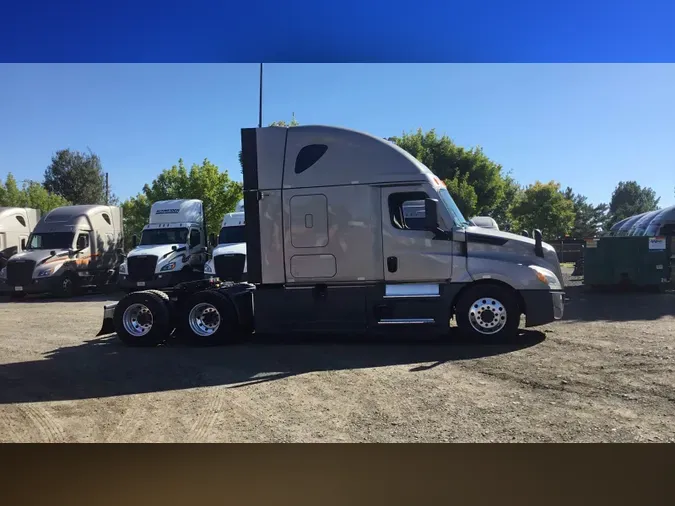 2024 Freightliner Cascadia 126