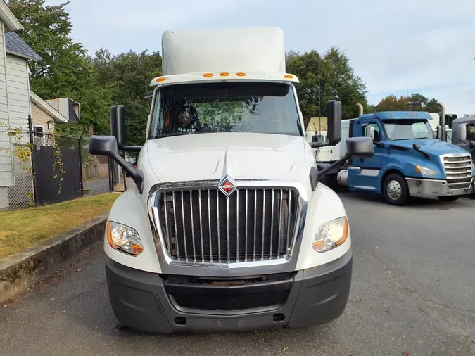 2018 NAVISTAR INTERNATIONAL LT625 DAYCAB T/A