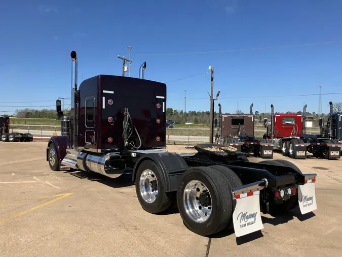 2023 Kenworth W900L