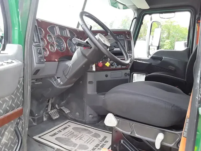 2018 MACK TRUCKS, INC. CHU613