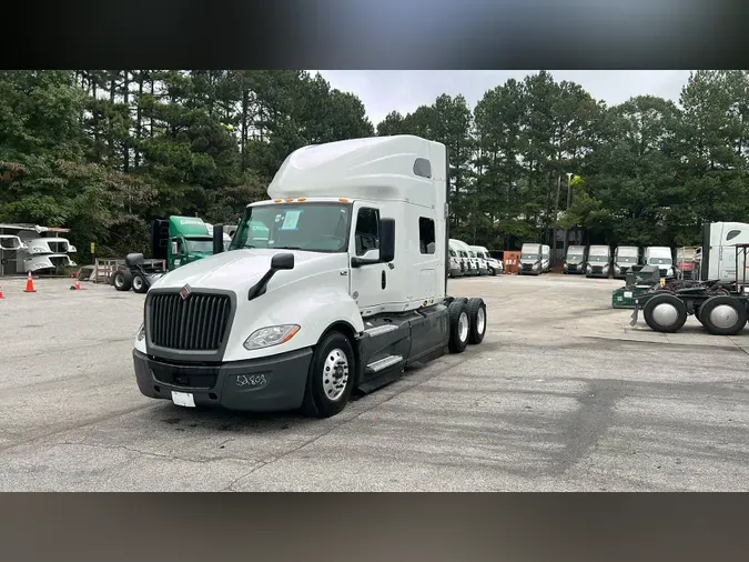 2022 International LT