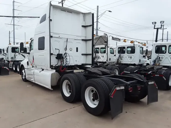 2019 NAVISTAR INTERNATIONAL LT625 SLPR CAB