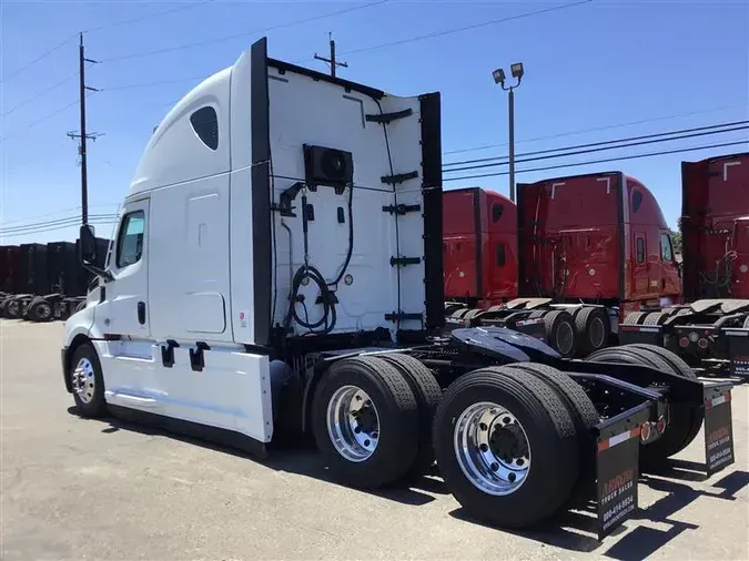 2021 FREIGHTLINER CA126