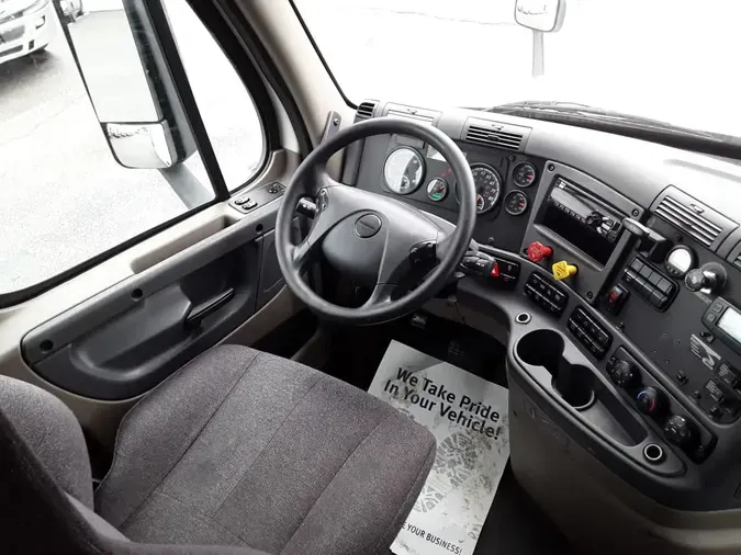 2019 FREIGHTLINER/MERCEDES CASCADIA 125