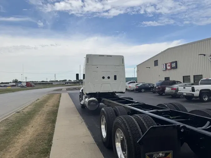 2021 International RH613b1fa0ca231b44a651e278940c3a92209