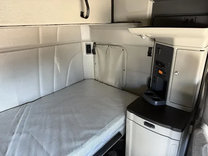 2021 Peterbilt 579b1fad8bc866a1b4b6681e065cebdc7e5