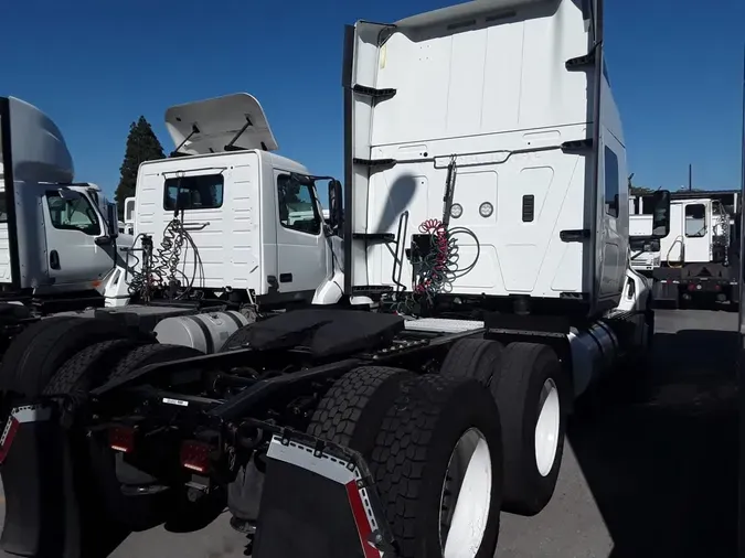 2019 NAVISTAR INTERNATIONAL LT625 SLPR CAB
