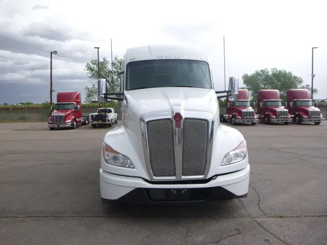 2024 Kenworth T680