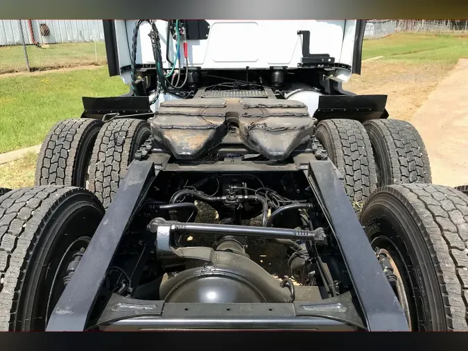 2023 INT LT625 6x4