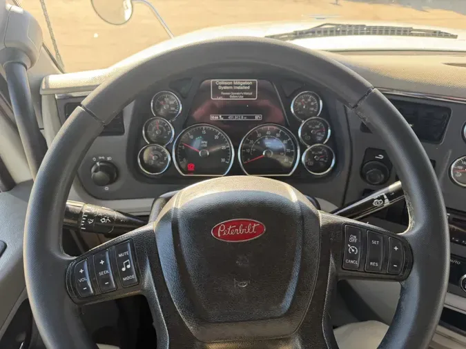2020 Peterbilt 567