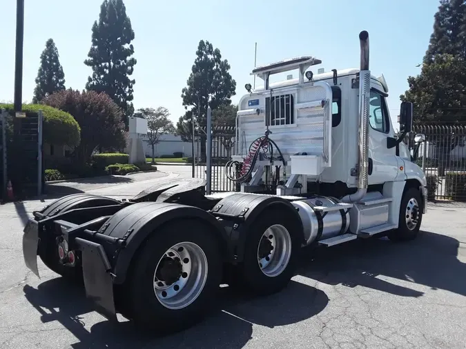 2020 FREIGHTLINER/MERCEDES CASCADIA 125b2038f9c3b026c8aea31b7502accdc0e