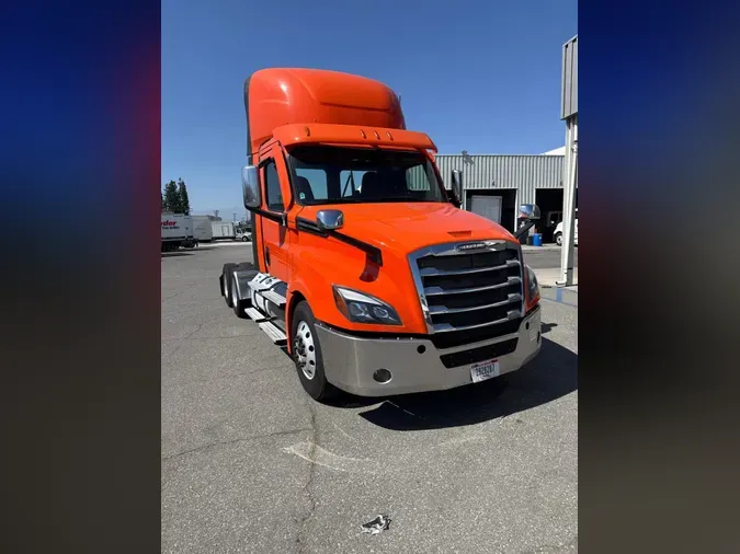 2020 FREIGHTLINER/MERCEDES NEW CASCADIA PX12664b2053794d5f4b7e7527a4cd6678bff46
