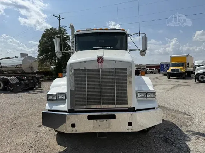 2013 KENWORTH T800