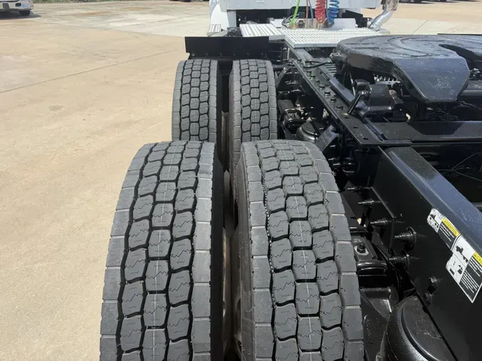 2020 Peterbilt 567b20fba8ccbb3413b5aec15ebeffb8305