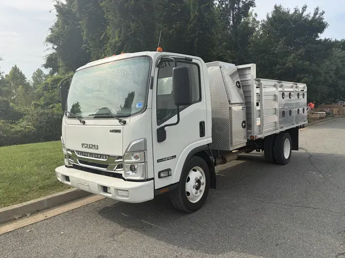 2024 Isuzu NPR-HD