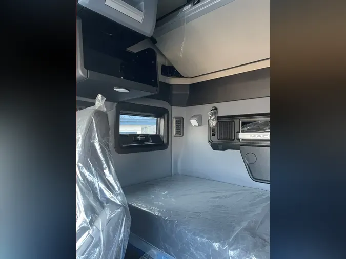 2026 MACK Pioneer 64" Mid Roof Sle