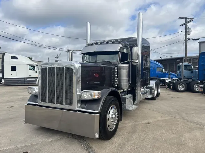 2021 Peterbilt 389