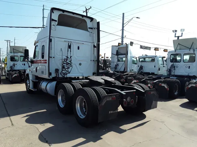 2017 FREIGHTLINER/MERCEDES CASCADIA 125